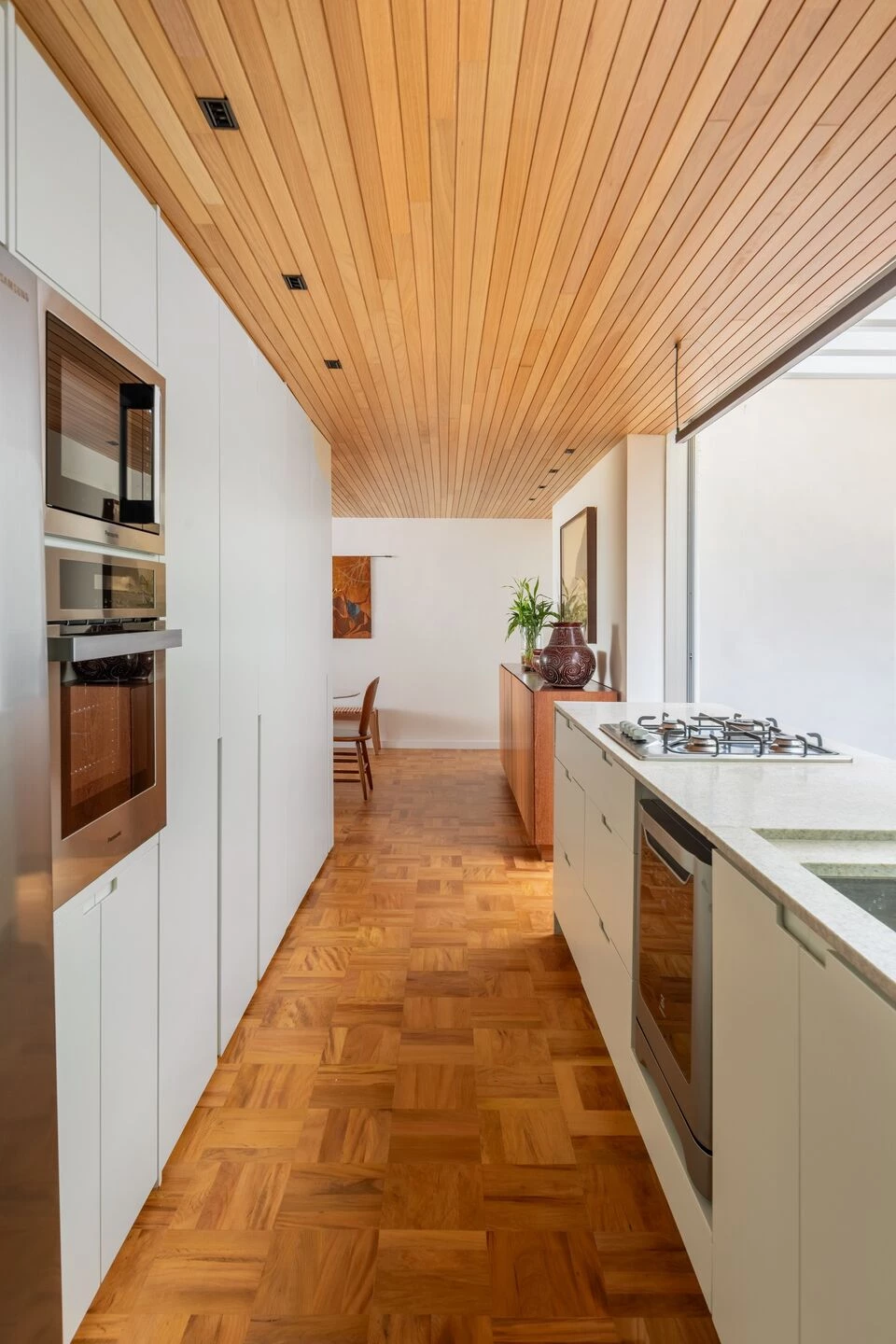 https://archello.com/story/141986/attachments/photos-videos/20 photo_credit Guilherme Pucci